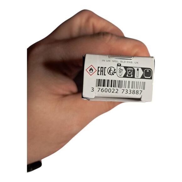 Juliette has a gun Ode to Dullness Eau De Parfum Purse Spray 5ml New with Box - Picture 7 of 7